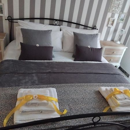 Regina Margherita Casa Vacanza 奇维塔韦基亚 外观 照片